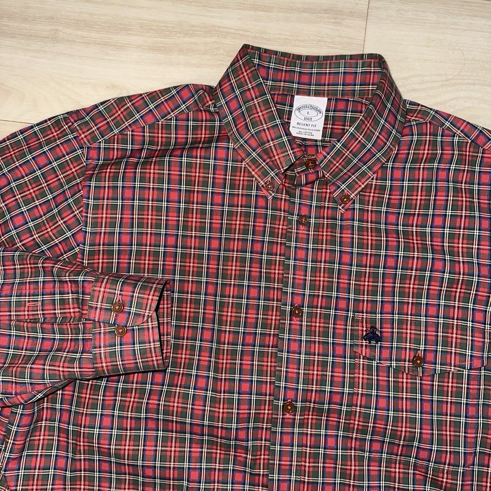 Brooks Brothers Regent Fit Men's LARGE Red Check Plaid Button Down Long Sleeve